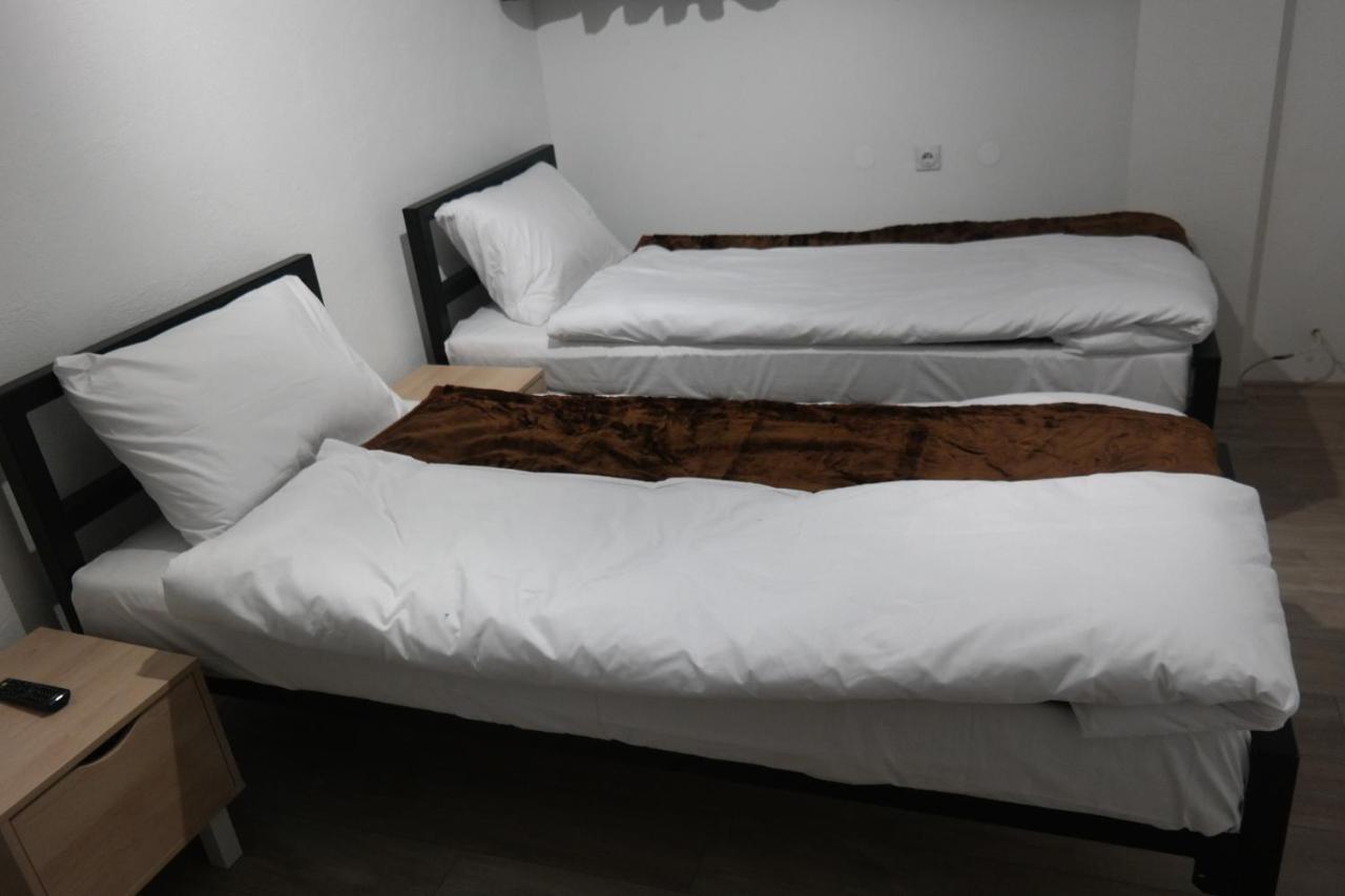 Villa Family Kumanovo Eksteriør bilde