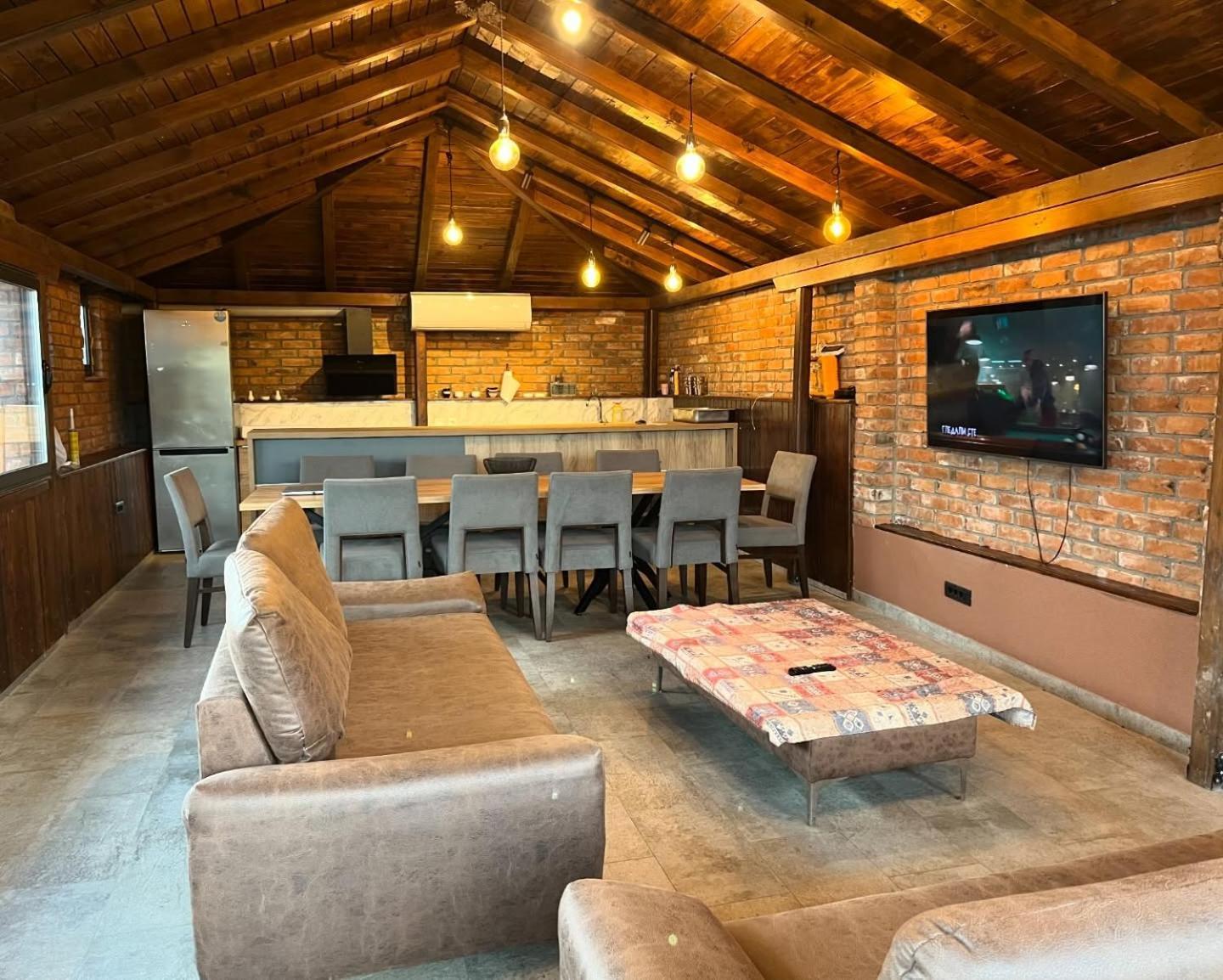 Villa Family Kumanovo Eksteriør bilde